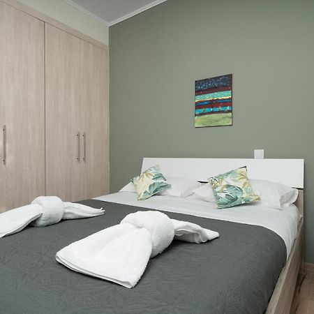 Mtc-Sfs Apartment By The Sea And Airport Pórto Ráfti Eksteriør billede