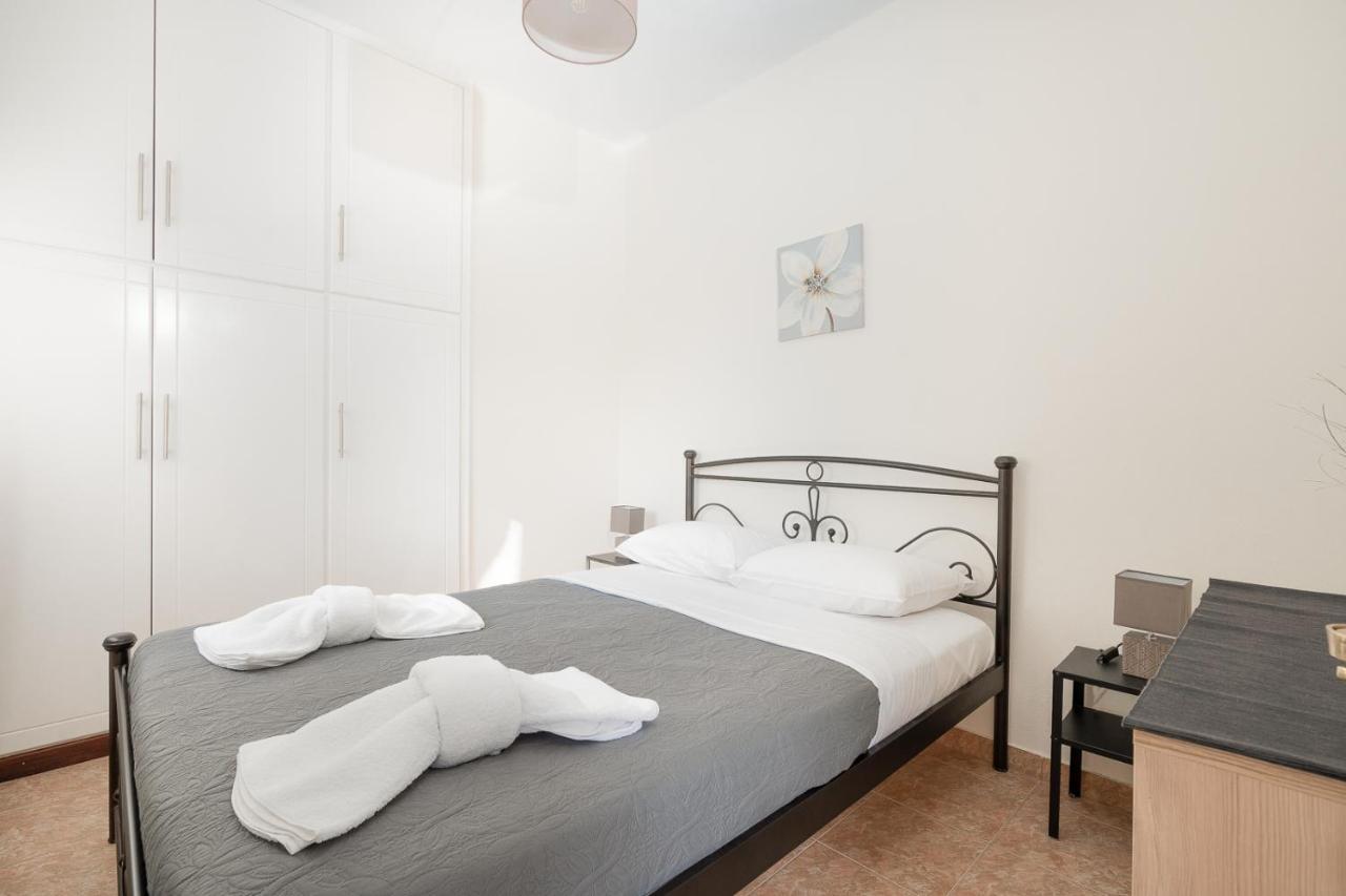 Mtc-Sfs Apartment By The Sea And Airport Pórto Ráfti Eksteriør billede